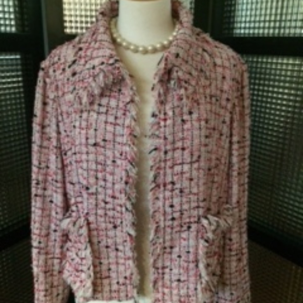 ST. JOHN ~ Pink Tweed Cropped Jacket